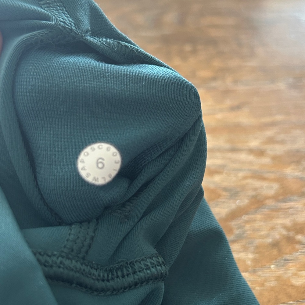 Lululemon Align Leggings - Picture 6 of 7